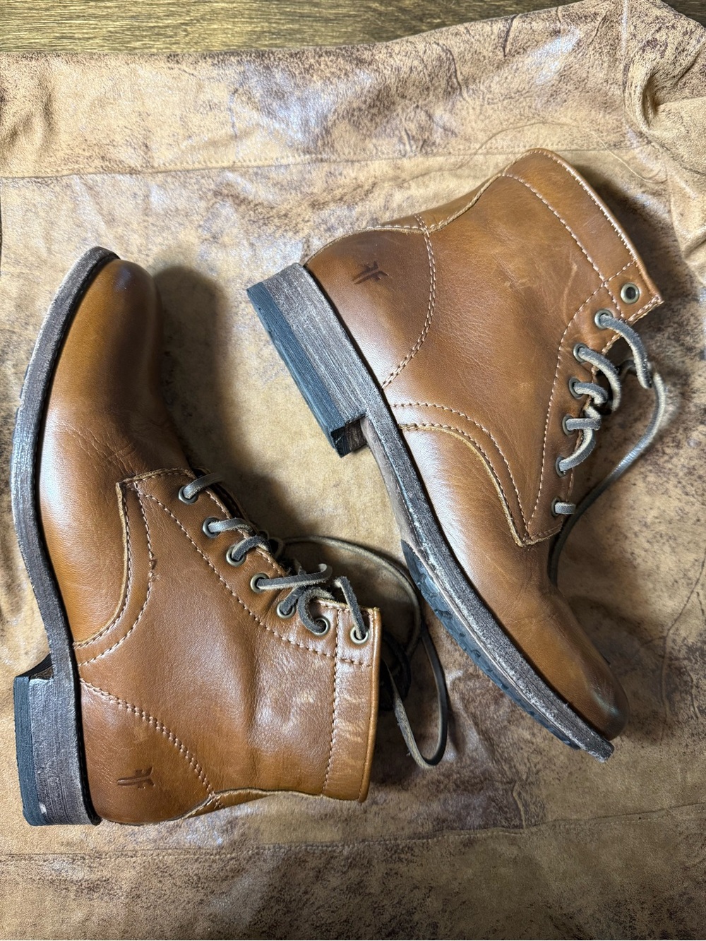 1. Frye Women's Brown Leather Lace-Up Ankle Boots